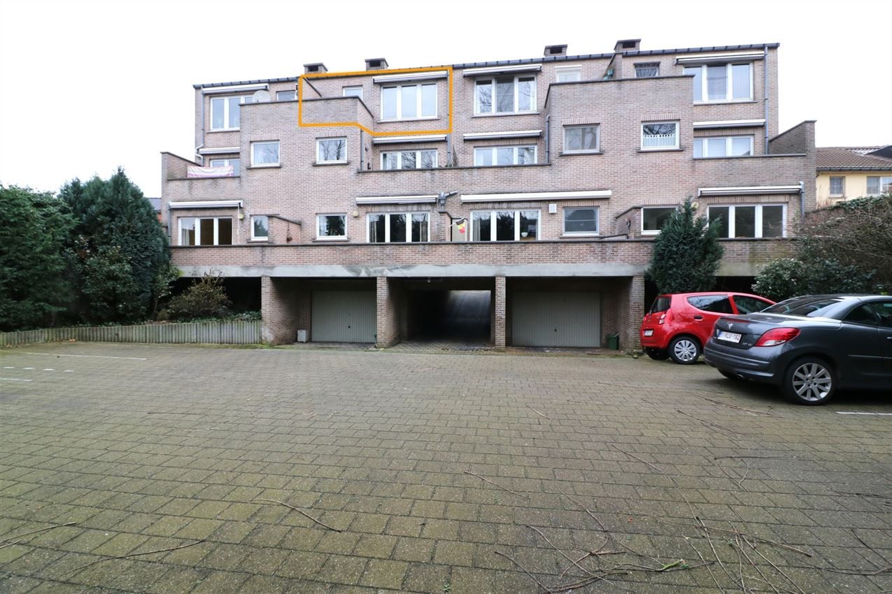 Mooi en rustig gelegen appartement met 2slpk nabij centrum foto 2