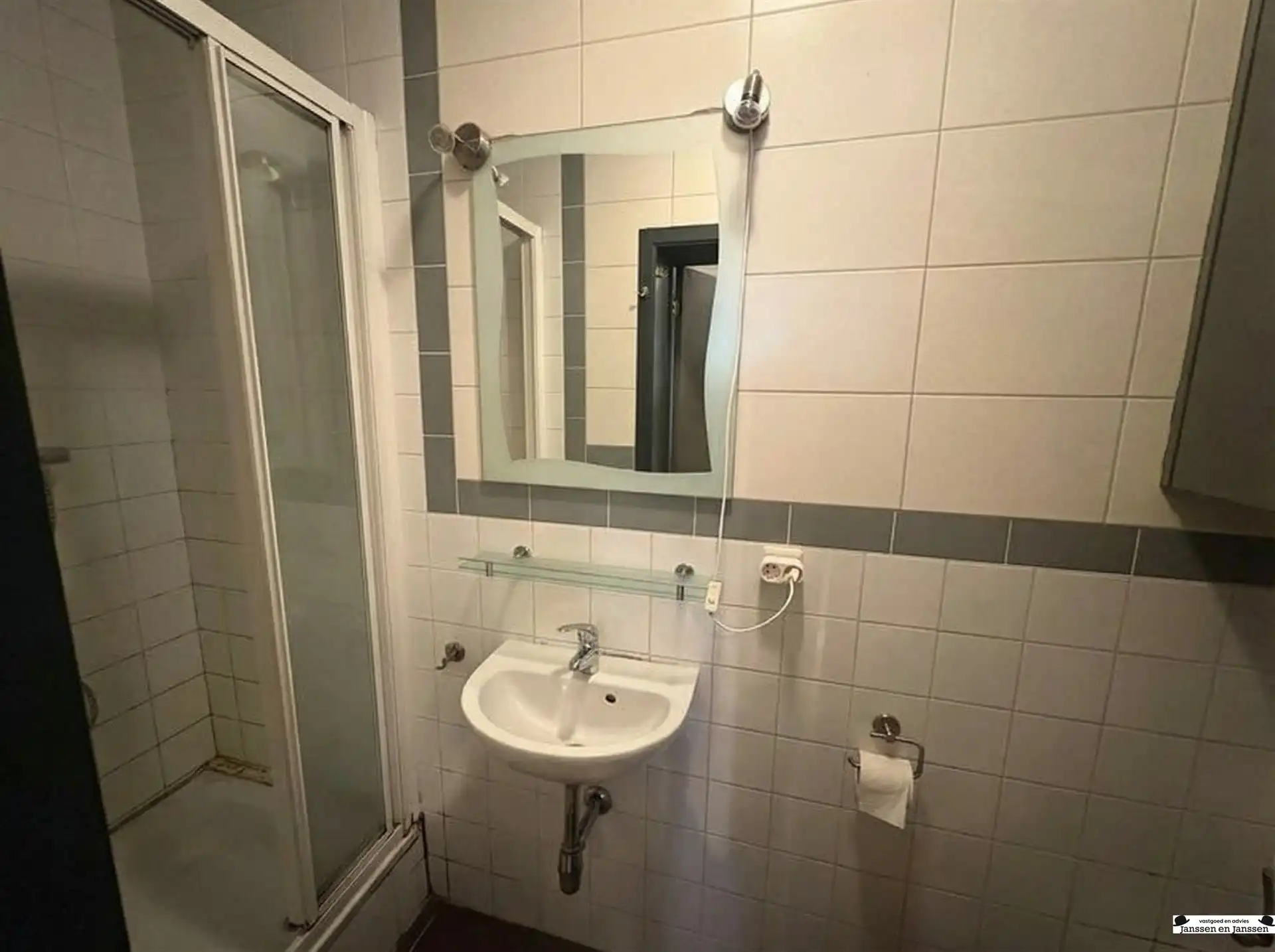 Appartement met 1 slaapkamer en terras te Merksem foto 9