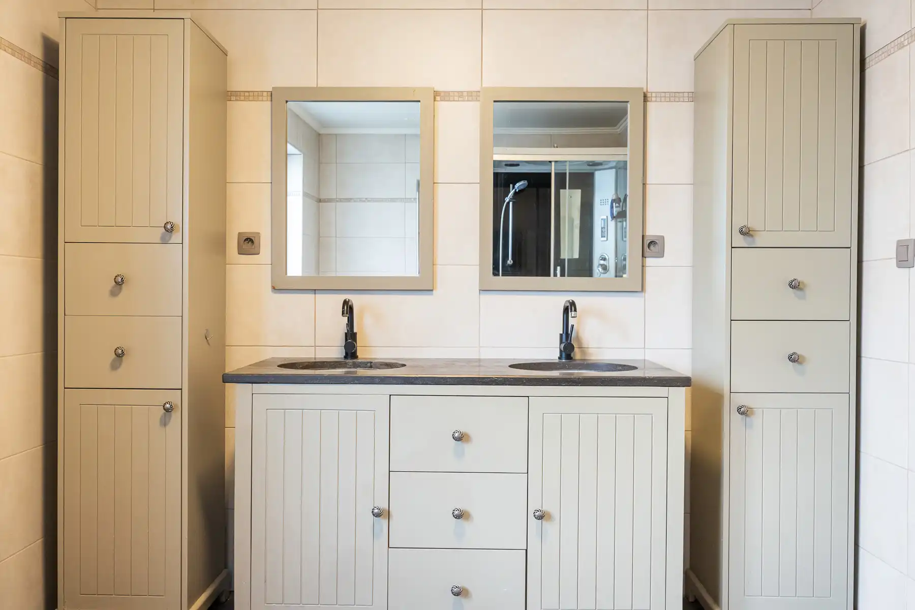 Recent gerenoveerde woning op een ruim perceel van 996 m². foto 40