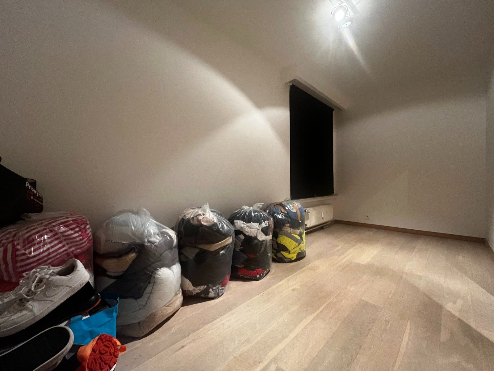 Uiterst goed gelegen 3 slaapkamer appartement foto 16