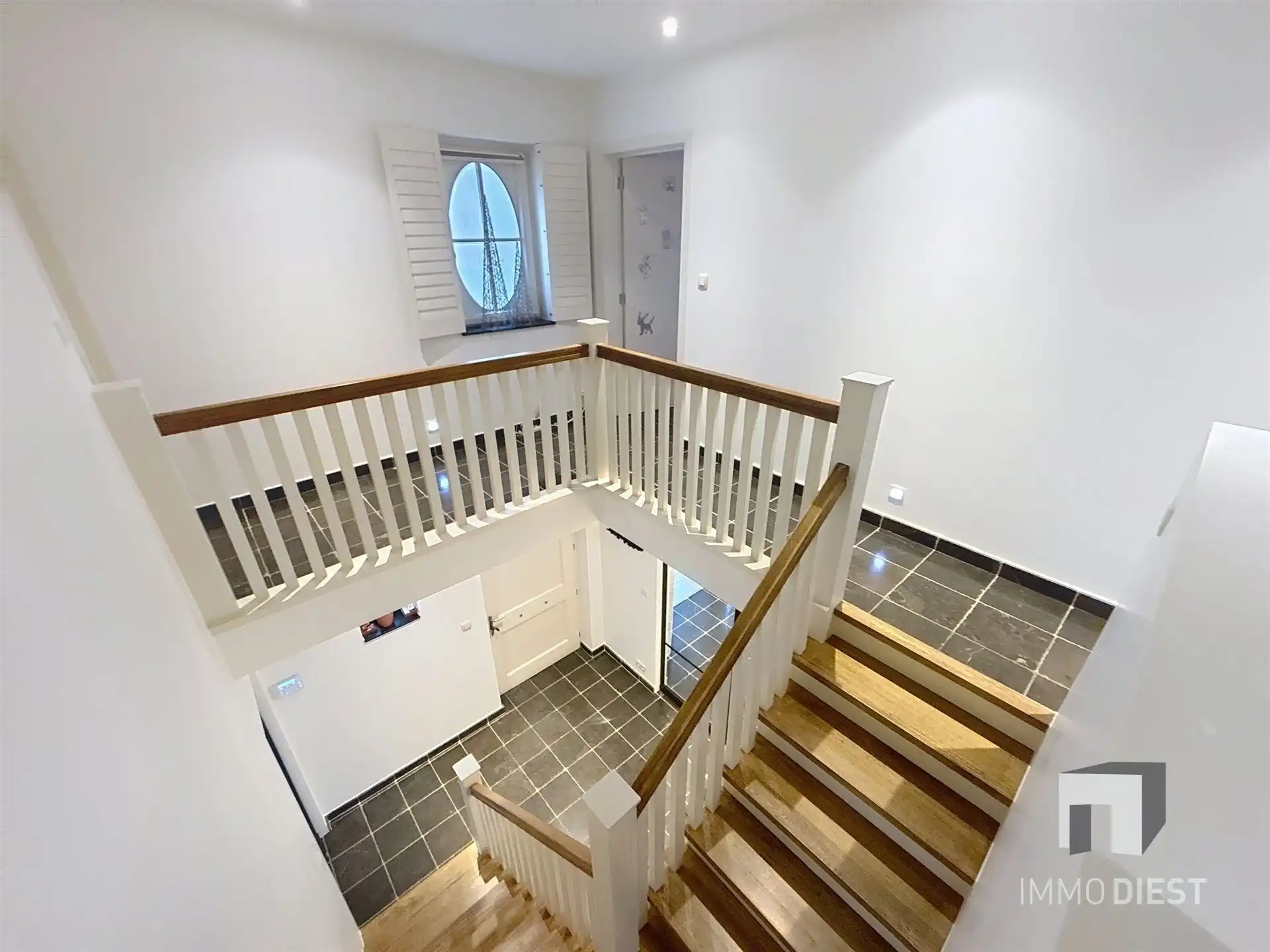 Klasse villa met moderne inrichting in Paal foto 34