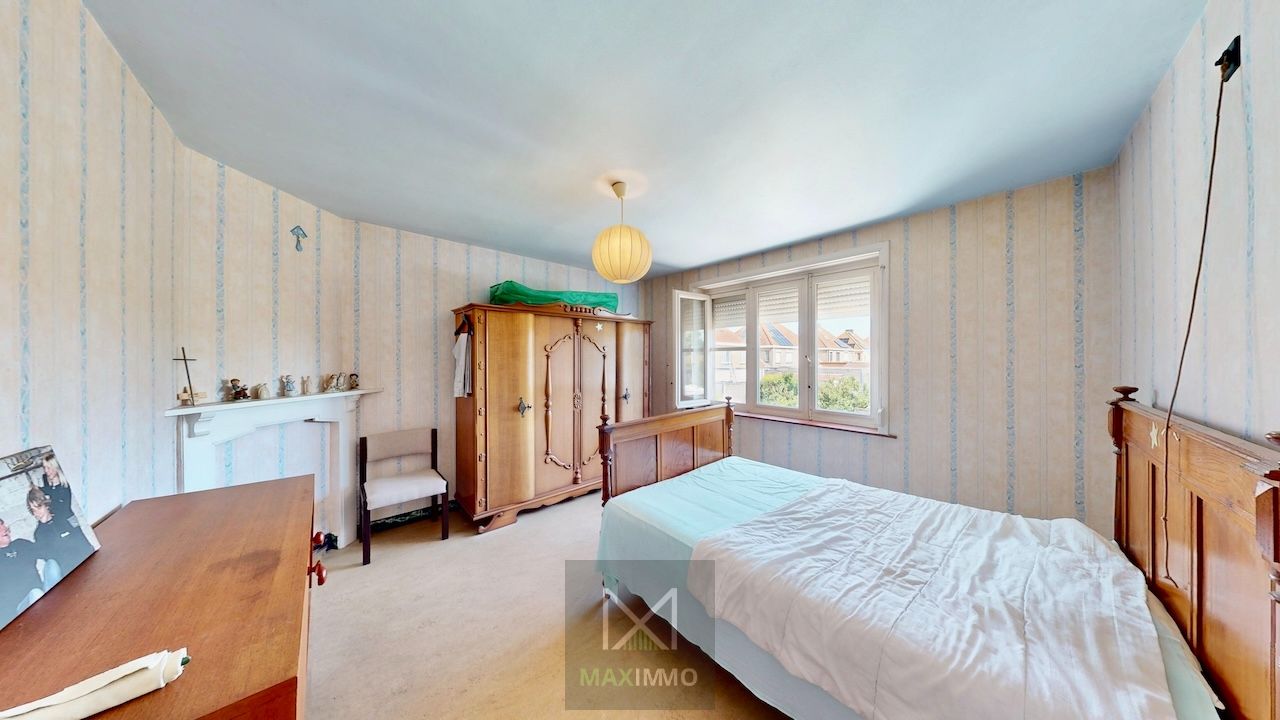 Te renoveren woning met potentieel op toplocatie in Wevelgem foto 10