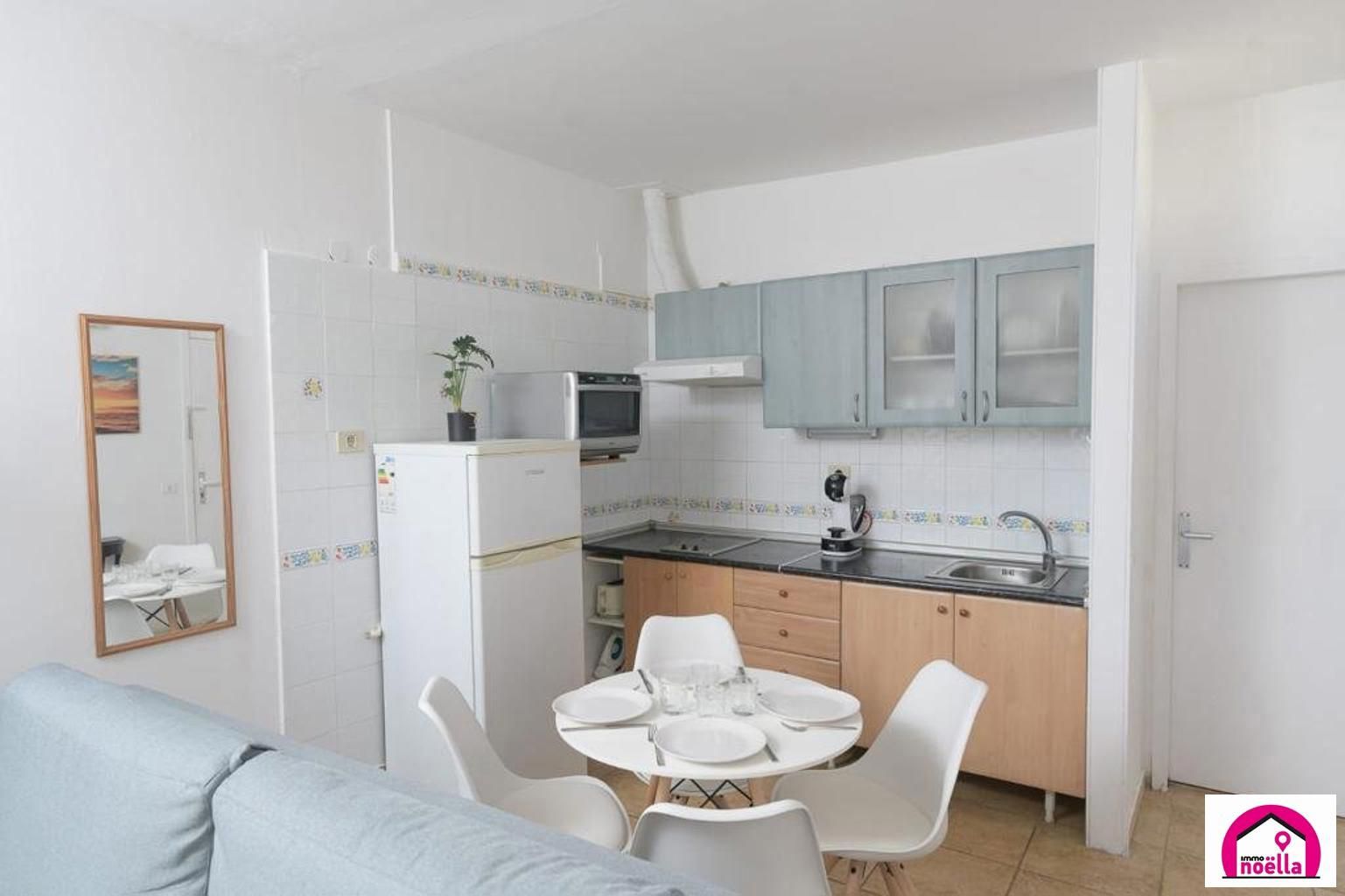 Gerenoveerd appartement met zicht op zwembad foto 5