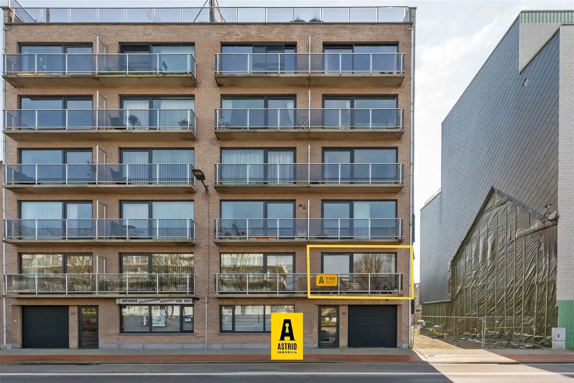 Leuk appartement met ruim terras! foto 2