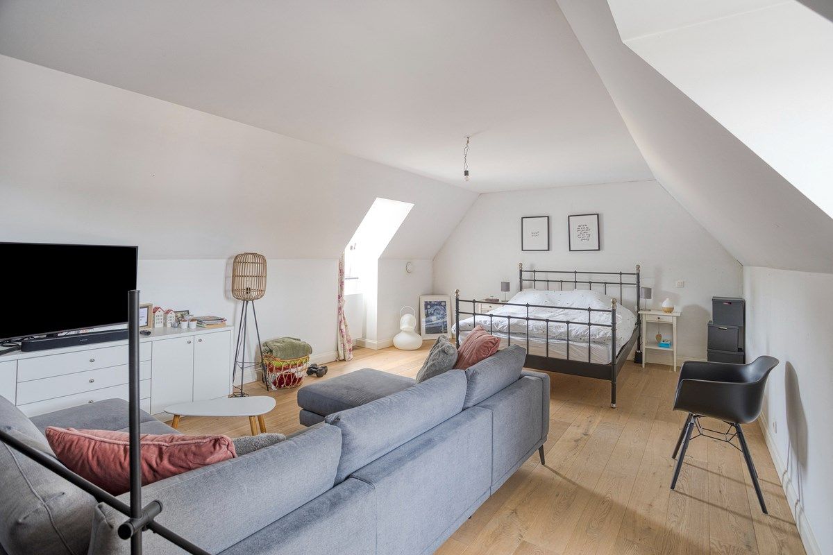 Exclusieve villa met oa 5 slaapkamers en verwarmde zwemvijver  op 2.070 m². foto 26