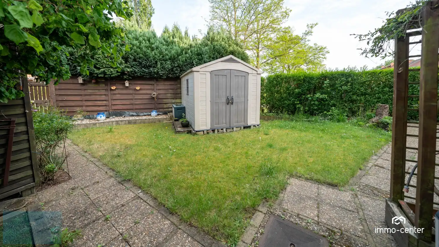 Rustig gelegen woning met 5 slaapkamers en tuin in Genk foto 15