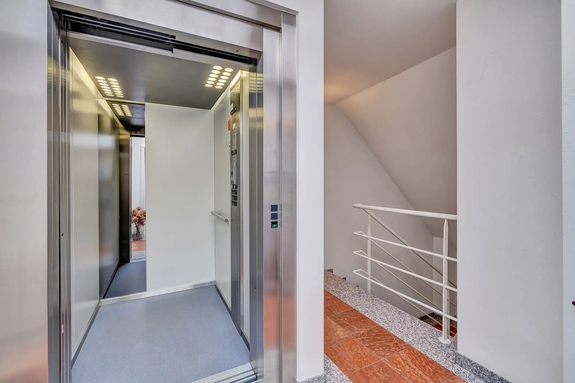 Luxe penthouse met 2 slpks & 5 terrassen centrum Zottegem foto 20