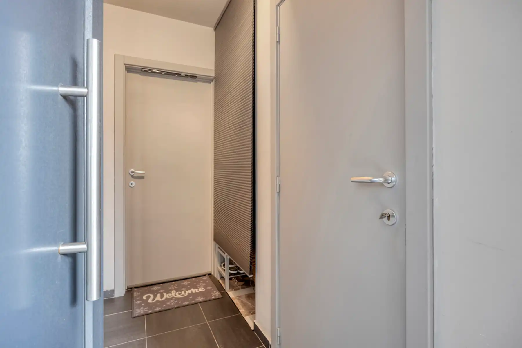 Energiezuinig Gelijkvloers appartement + garage  foto 5
