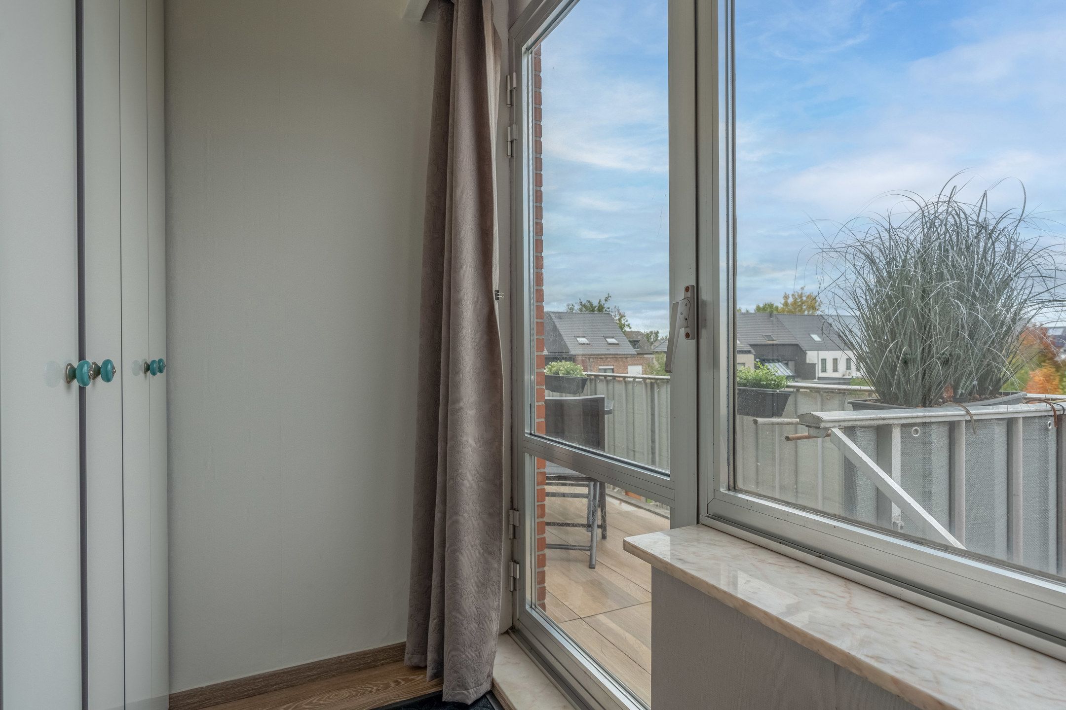 Instapklaar 2slpk app met garagebox en terras te Turnhout foto 9