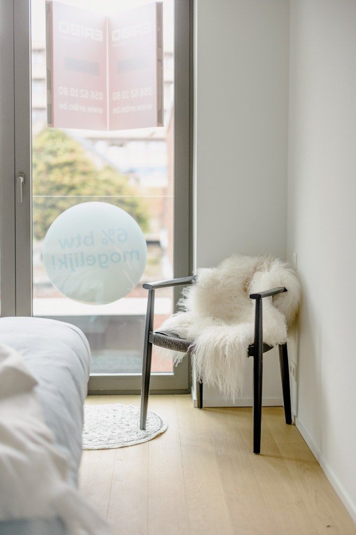 Ruim en lichtrijk appartement te koop in centrum Waregem foto 16