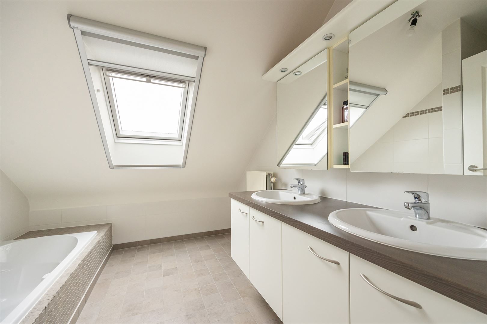 Top-appartement met twee slaapkamers te Itegem foto 11