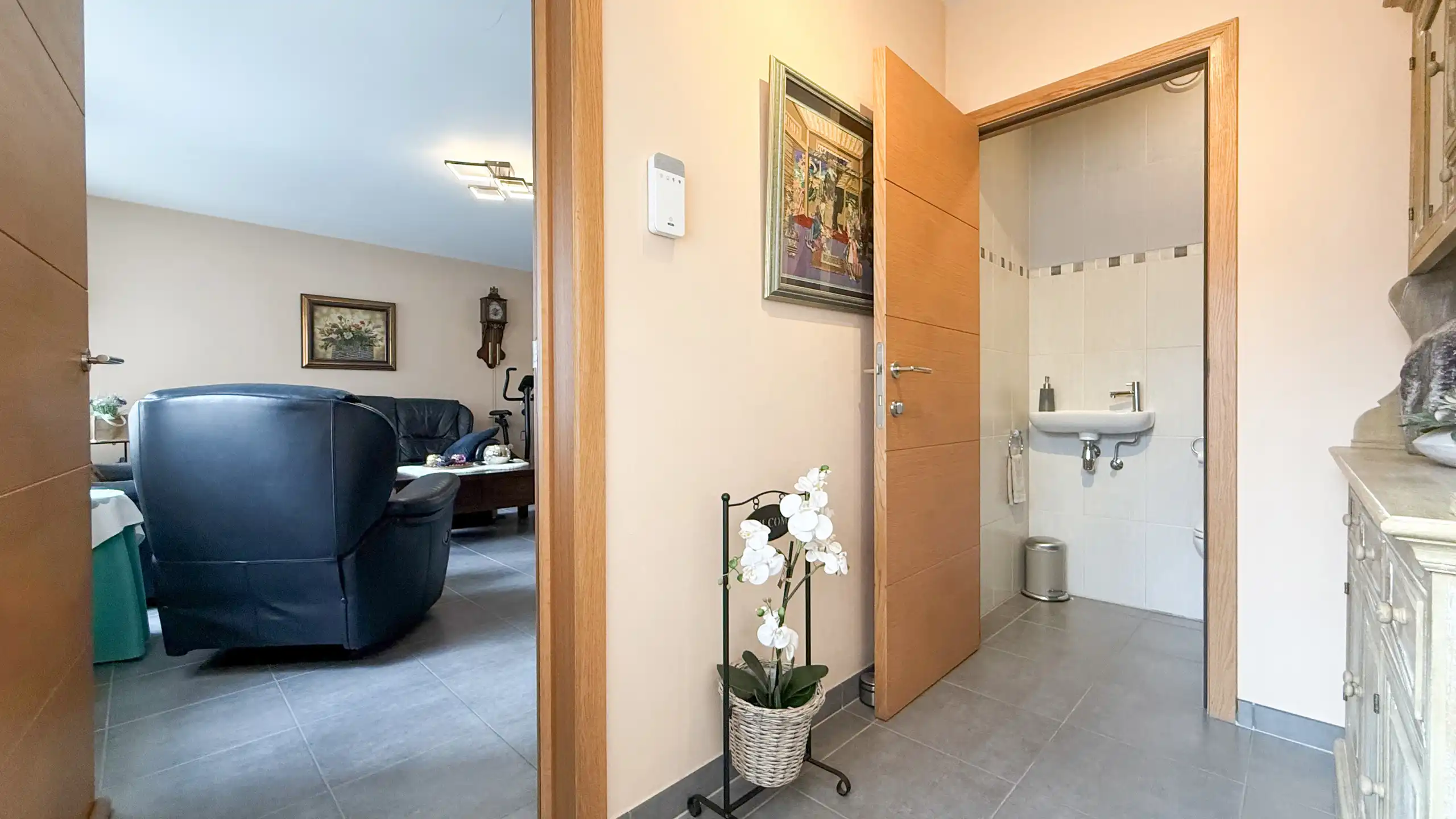 Ruim gelijkvloers appartement met tuin en parking foto 18