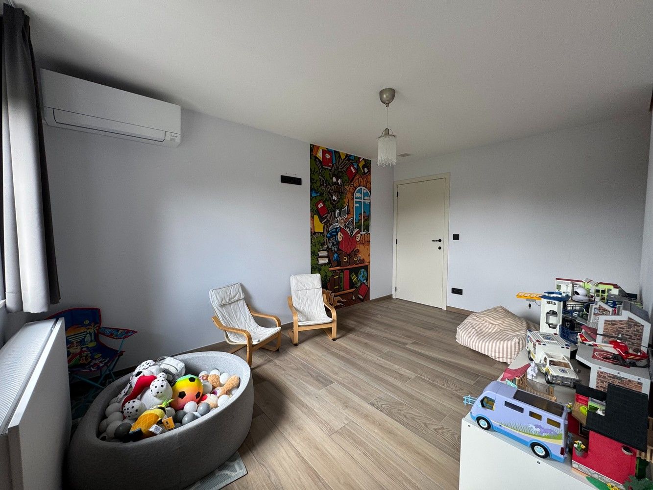 Prachtige energieneutrale woning met 4 slpks en aangelegde tuin foto 13