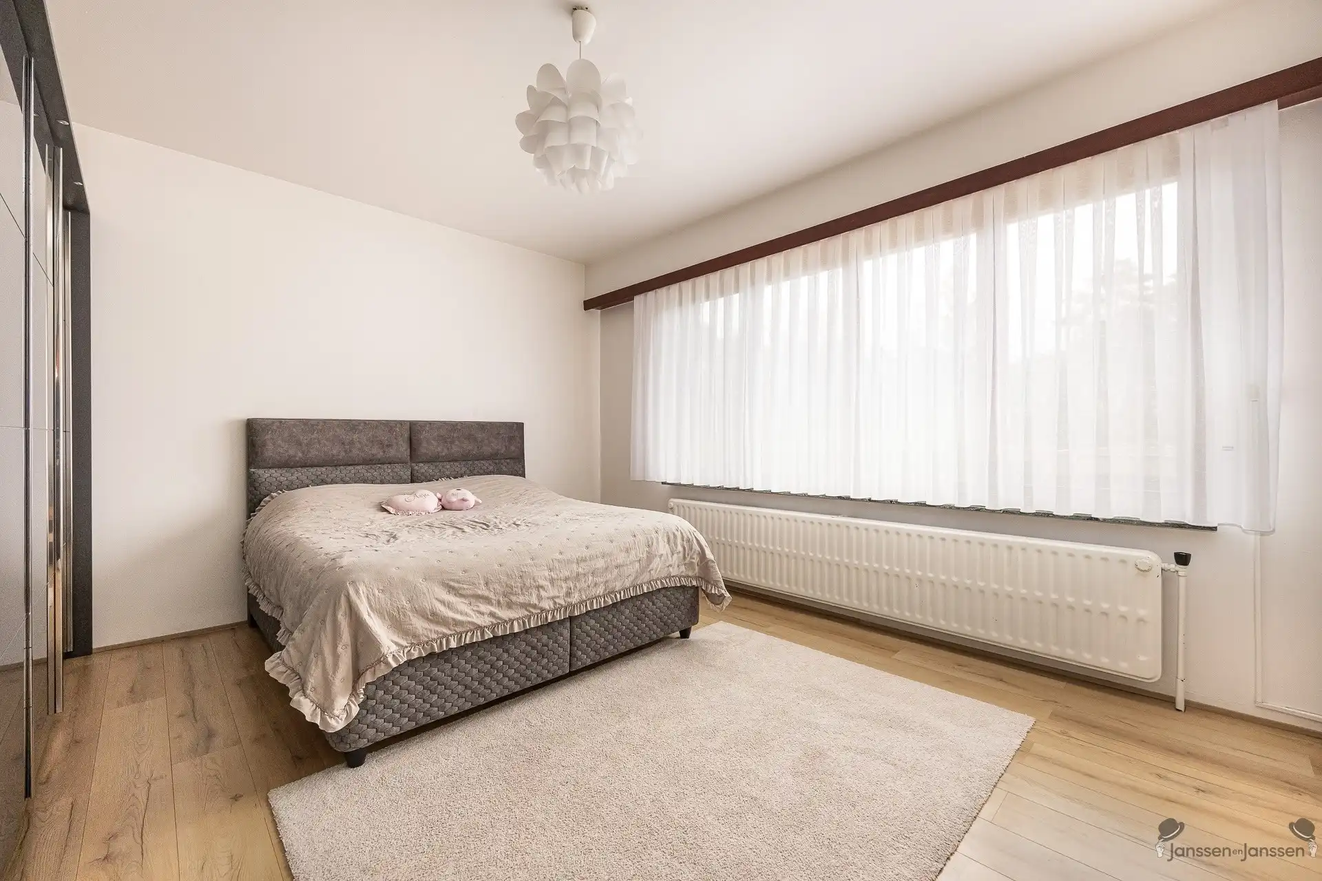 Villa met eindeloze mogelijkheden op 6270 m² grond foto 8