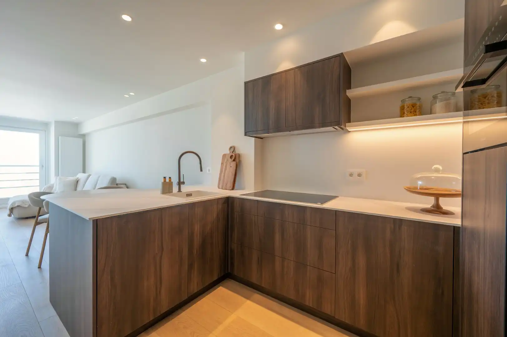 Exclusief appartement op de Zeedijk met adembenemend frontaal zeezicht foto 7