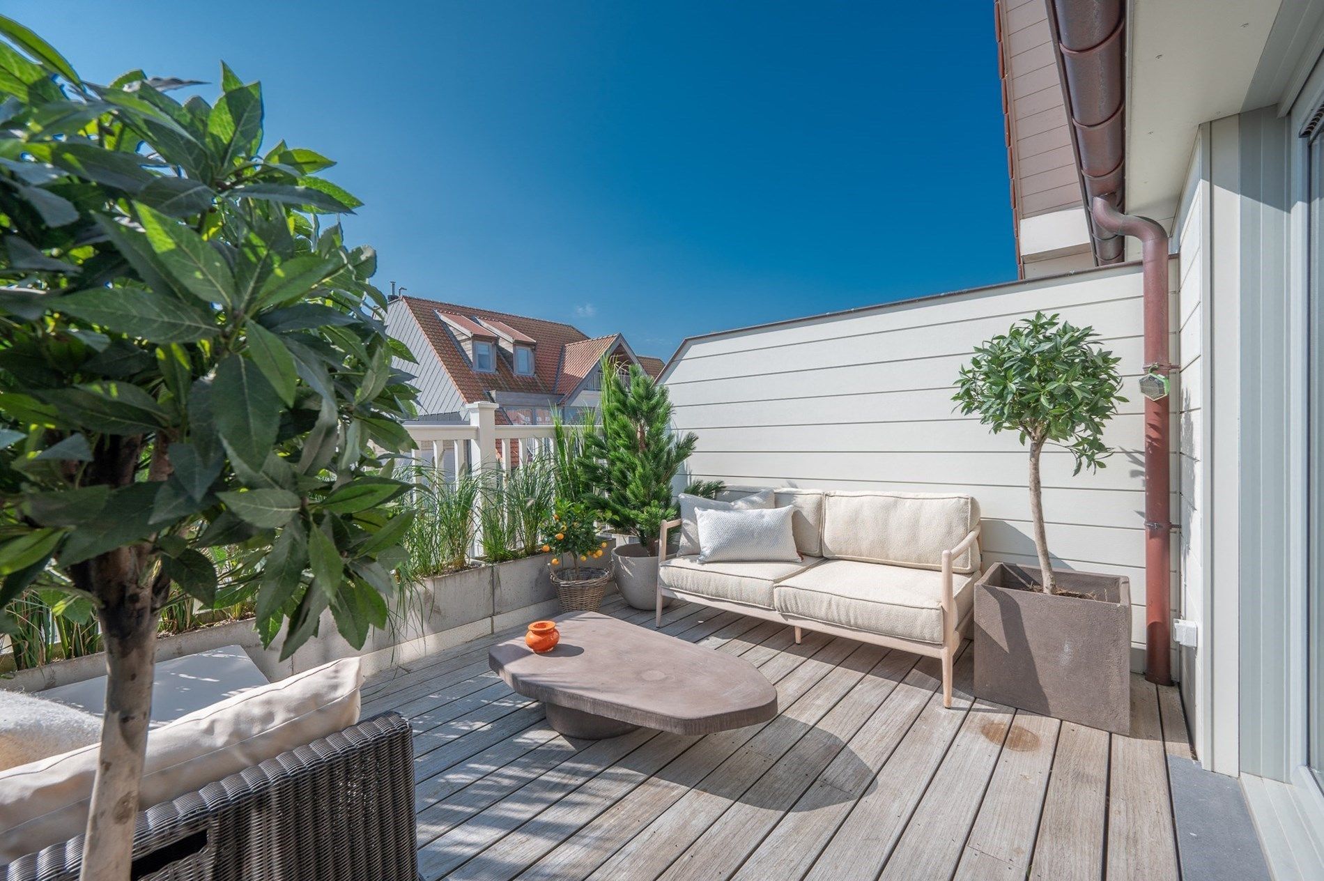 Prachtig, ruim 2 slaapkamer appartement met ruime terrassen centraal gelegen op de Zoutelaan te Knokke (met mogelijkheid tot het creëren van een 3de kamer)  foto 5