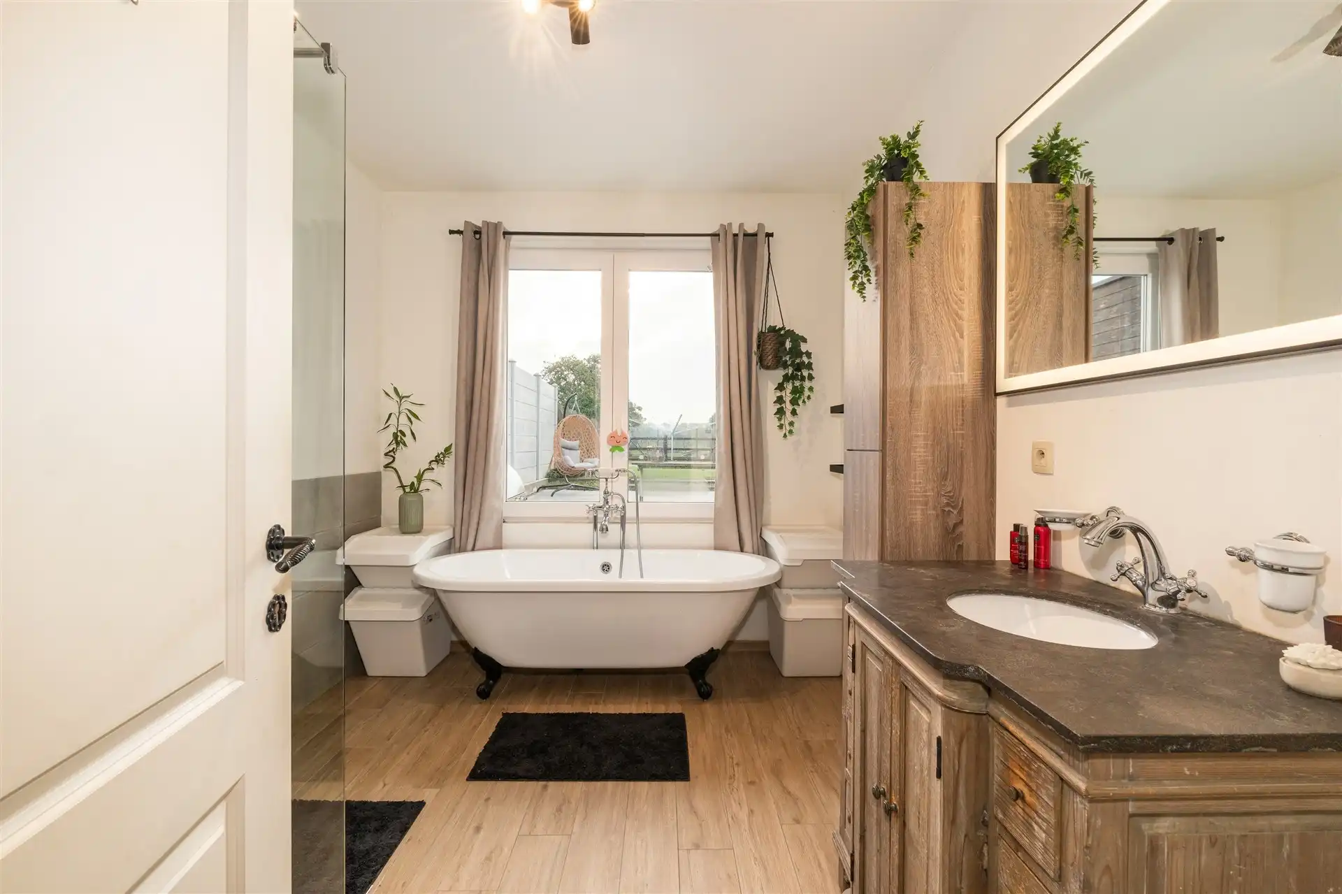 Toffe woning te Sint-Lievens-Houtem  foto 9