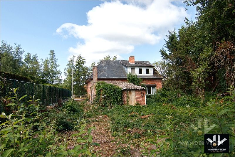 RUIME TE RENOVEREN WONING MET POTENTIEEL foto 5
