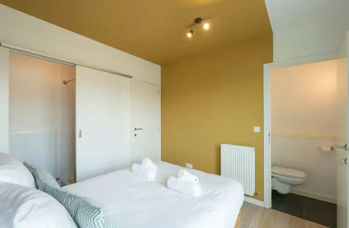GEMEUBELD APPARTEMENT MET RUIM TERAS foto 2