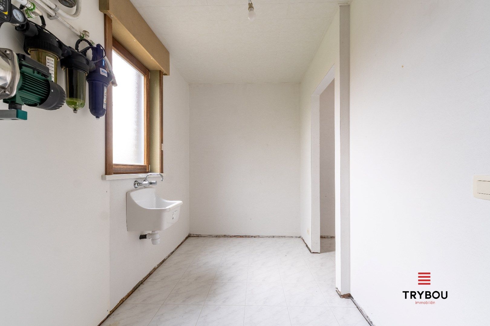 Starterswoning in het centrum van Houthulst foto 14