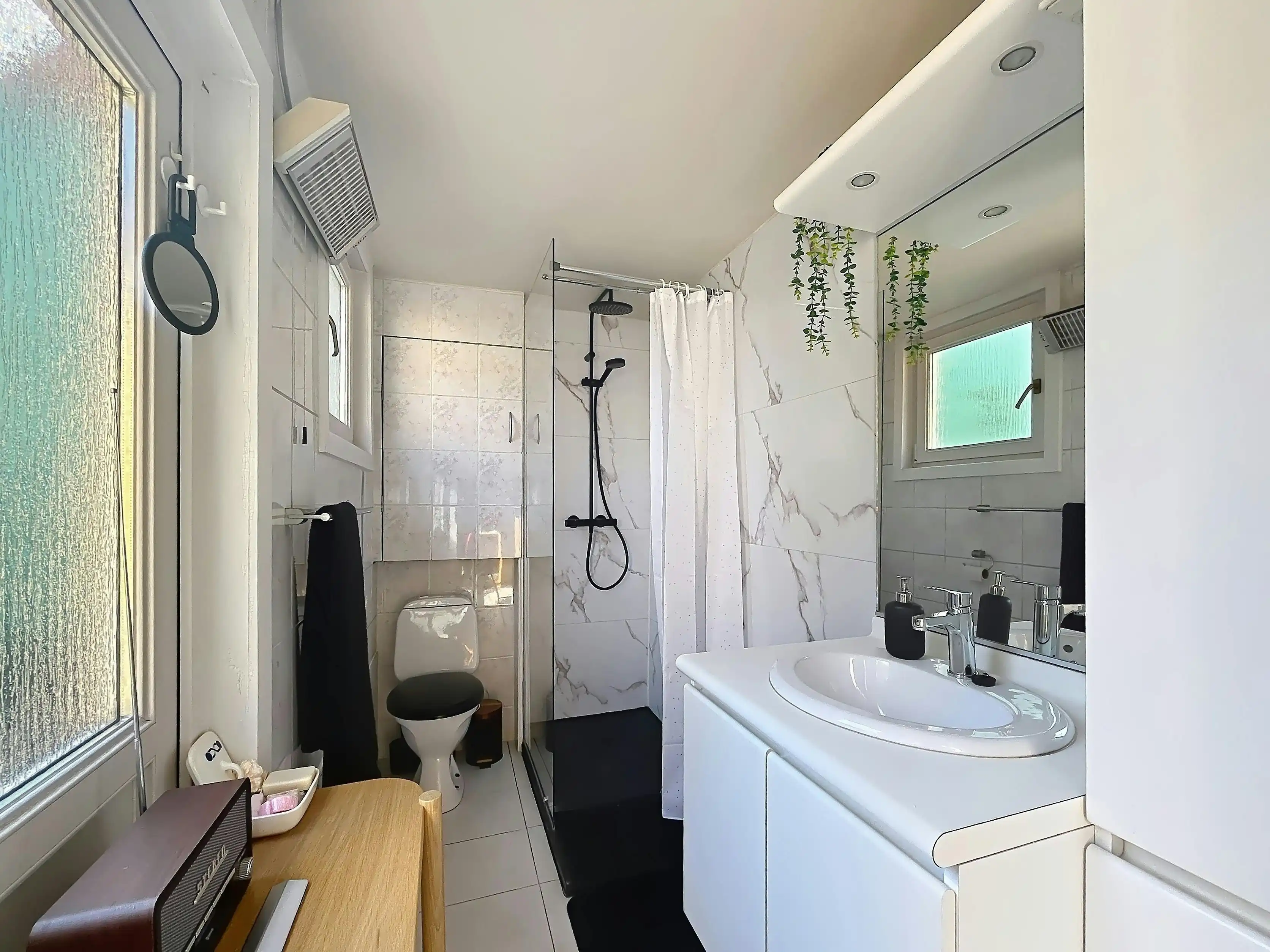 Charmante woning in hartje Deinze foto 8