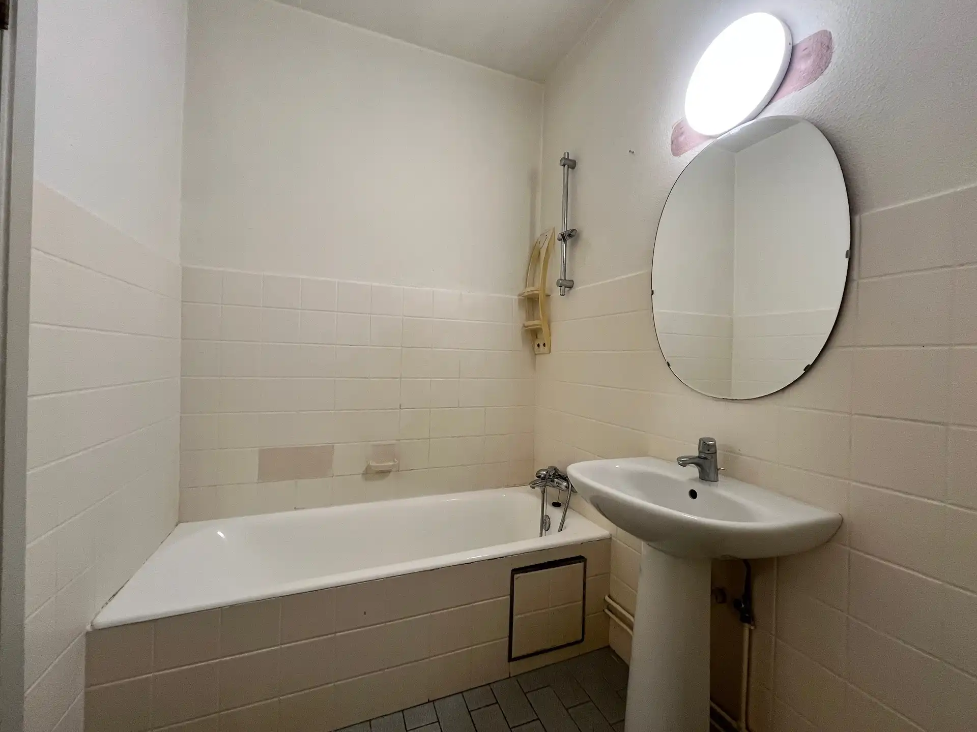 2 slaapkamer appartement met terras  foto 10