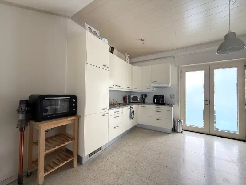 Gezellige woning nabij scholen en Bibliotheek Dendermonde foto 7