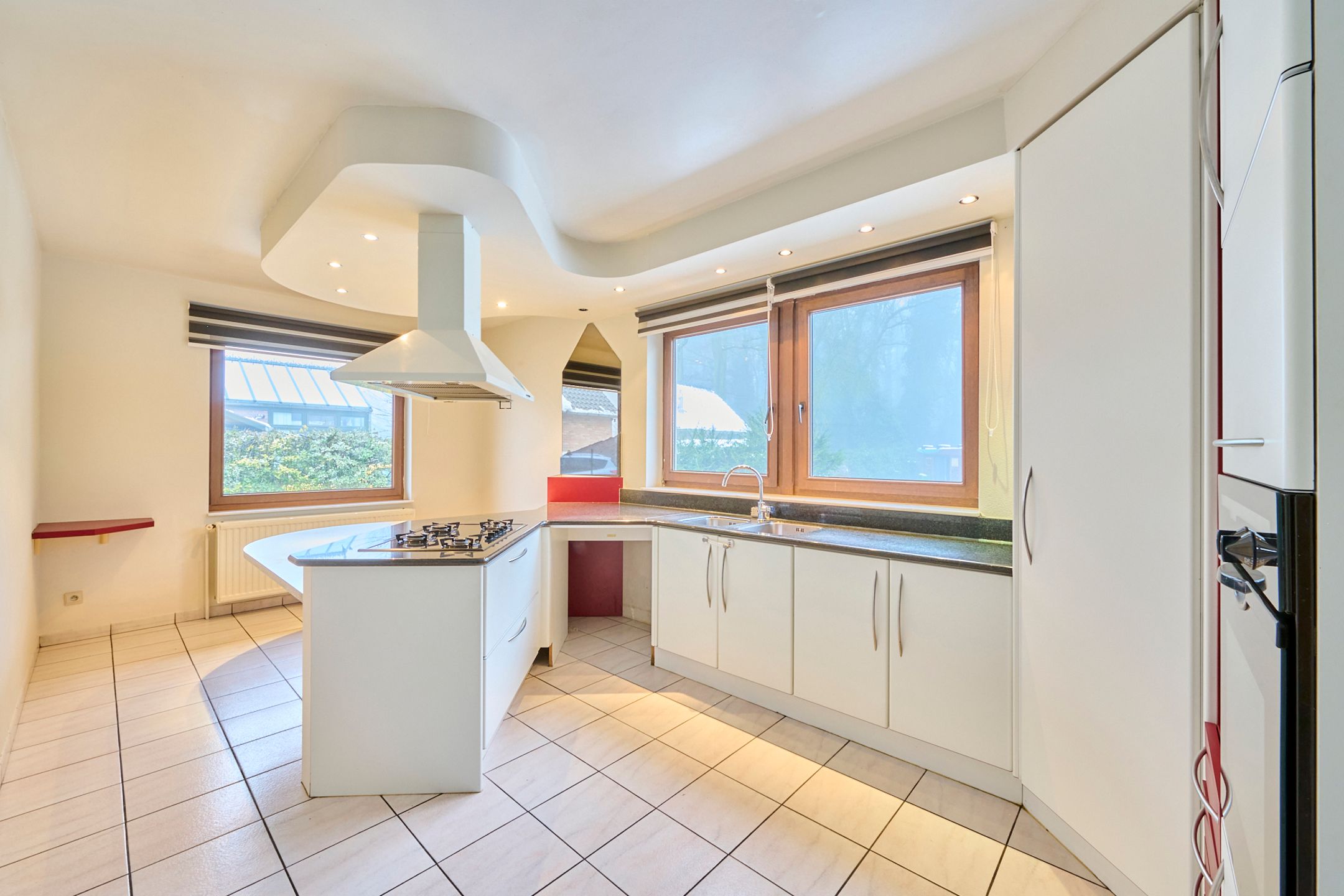 Zeer ruime en eigentijdse gezinswoning op 11a  foto 3