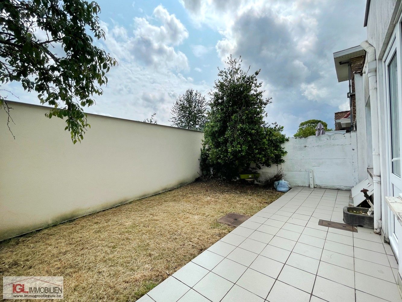 Op te frissen rijwoning met 3 slaapkamers en garage foto 25