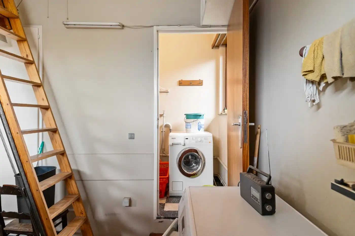 Vrijstaande woning met 2 à 3 slpk., inpandige garage en tuin foto 14