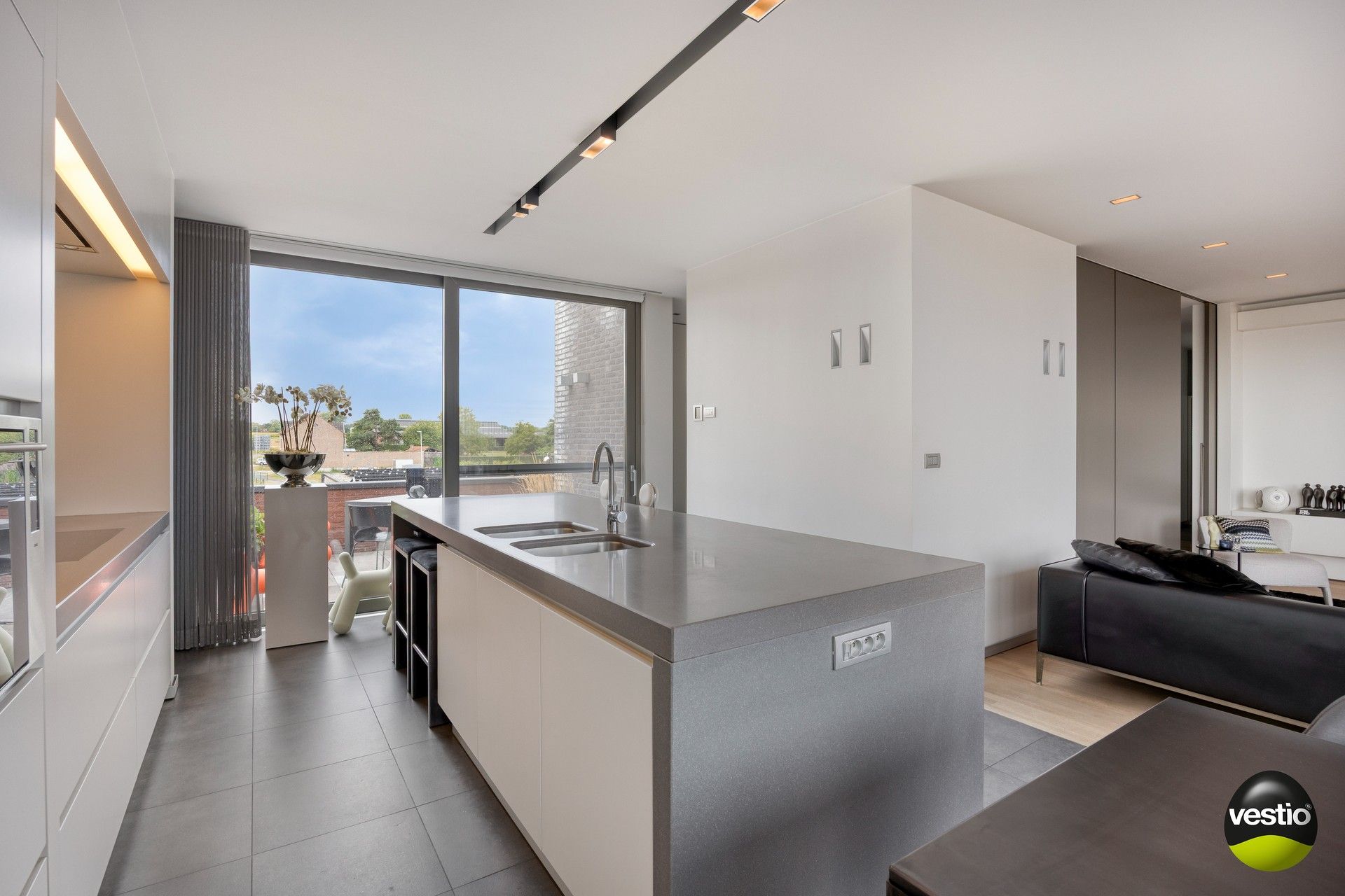 EXCLUSIEF PENTHOUSE OP 2 MIN VAN BILZEN CENTRUM foto 6