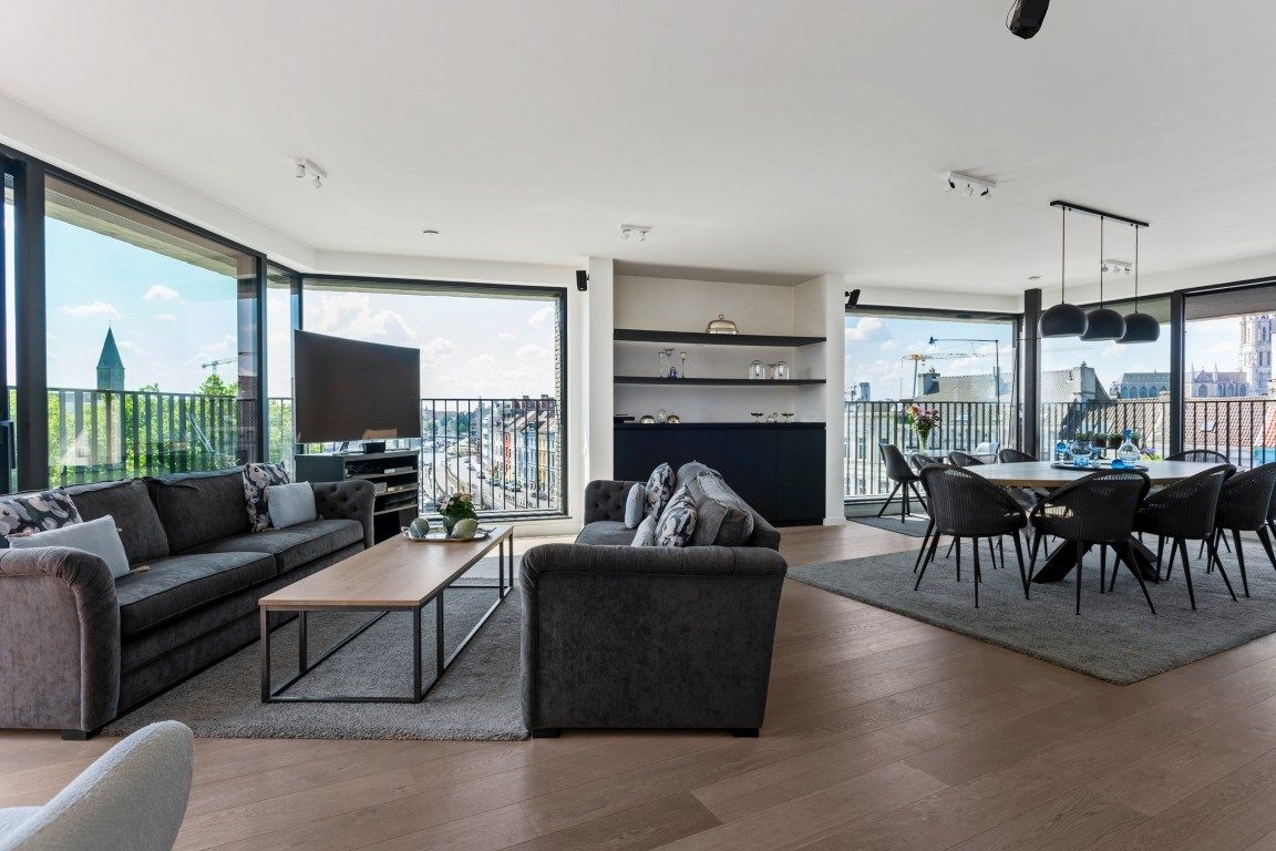 Mooi gelegen appartement langsheen het water met terrassen en parkeerplaats te Gent foto 9
