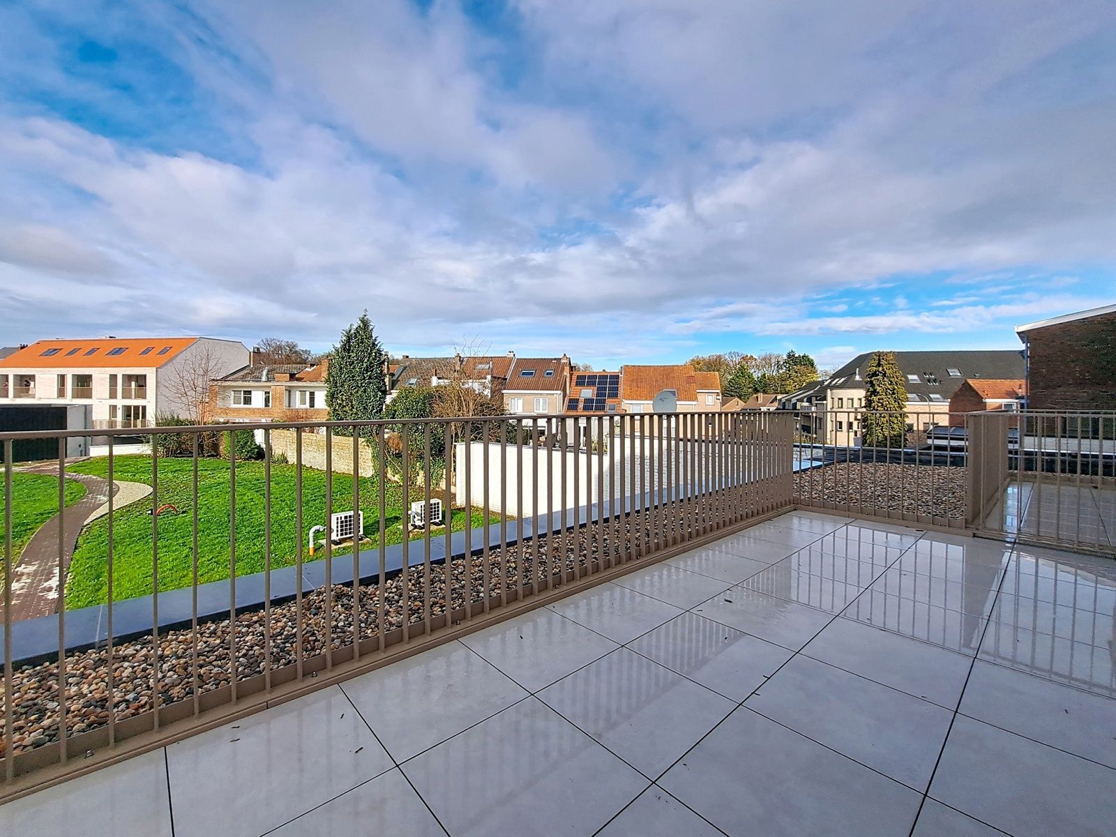 Appartement te huur foto 7