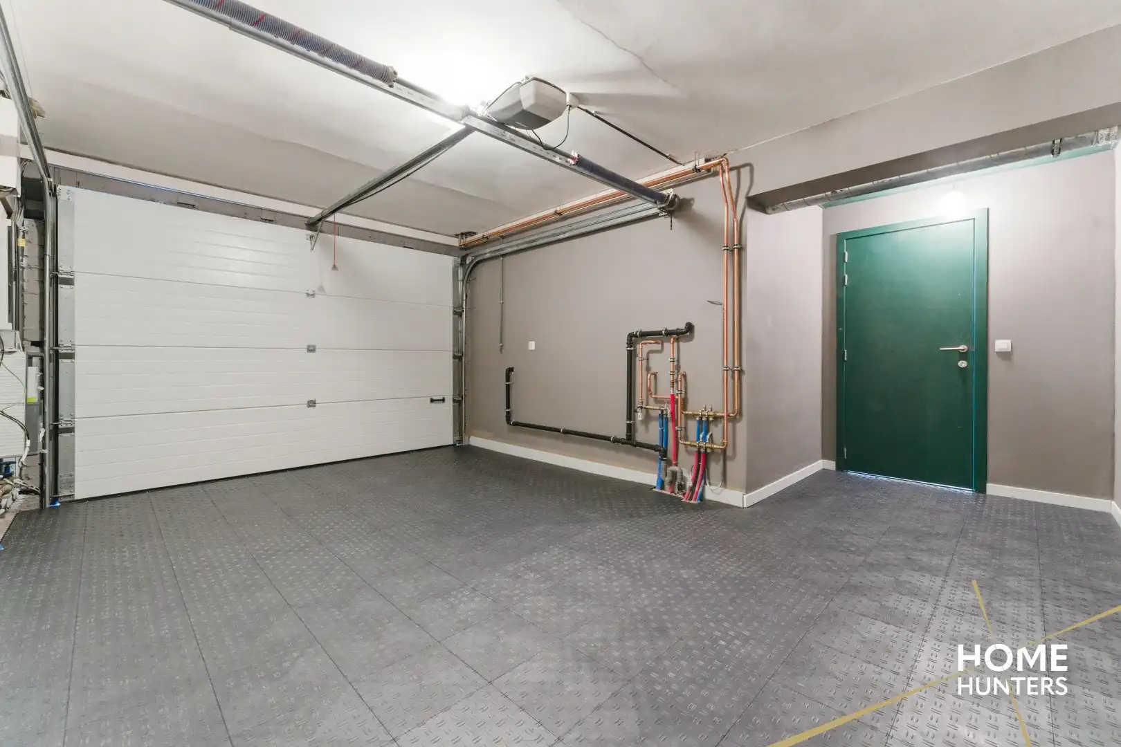 Prachtig gerenoveerde woning te Brielen met 2 slaapkamers, 2 badkamers en een garage foto 4