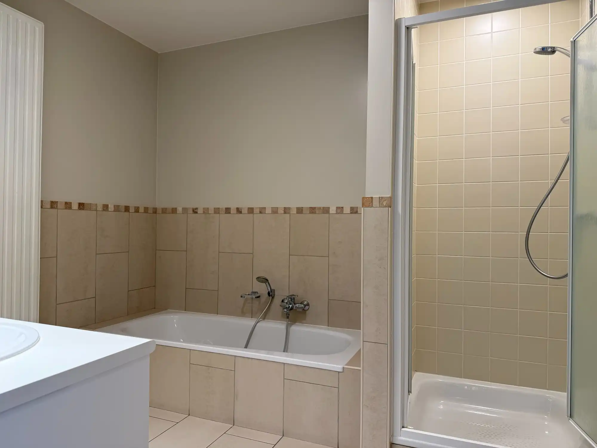 Perfect onderhouden instapklaar gelijkvloers appartement met tuintje | Potegemstraat foto 8