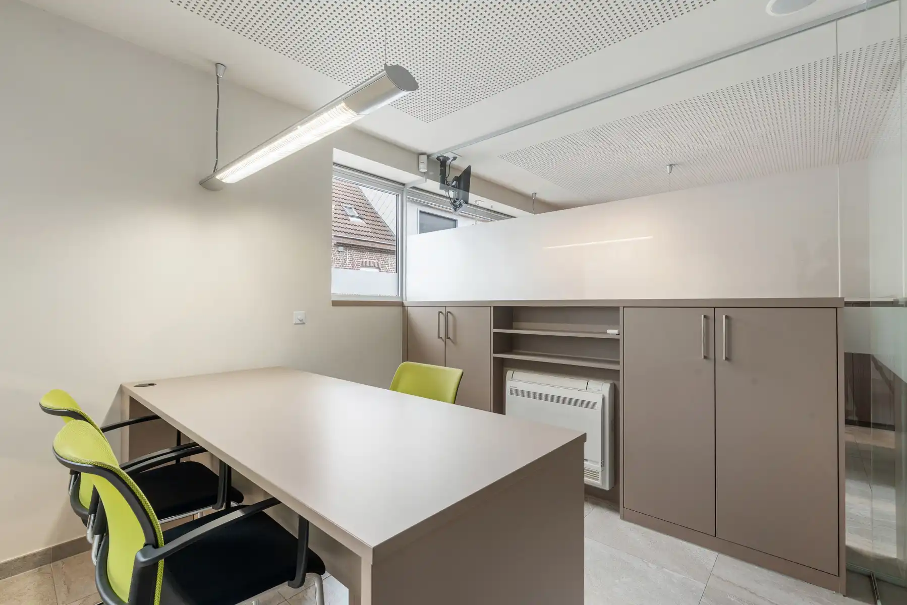  Polyvalente kantoorruimte en 2 appartementen foto 4