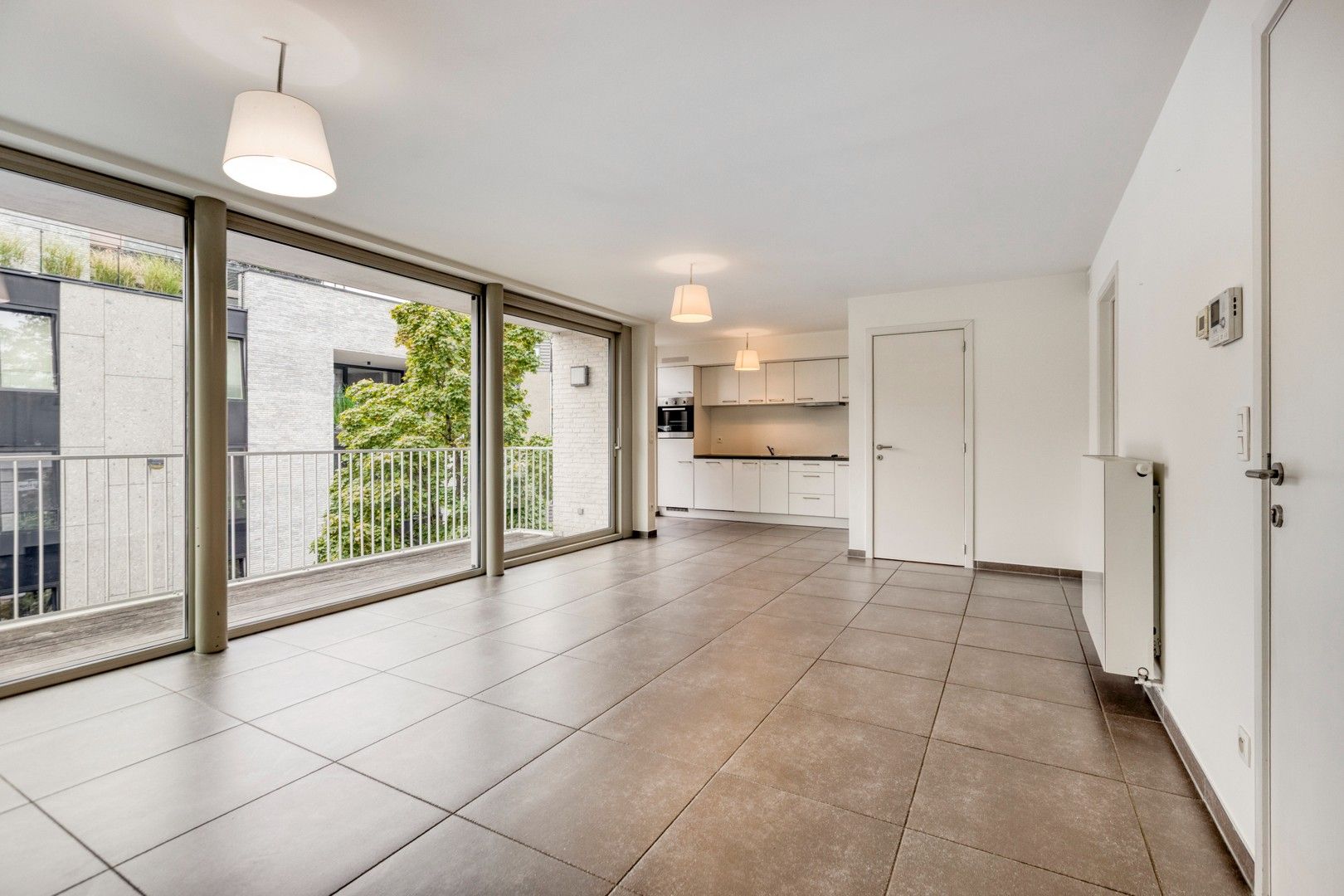 Te koop: lichtrijk appartement in hartje Genk foto 9