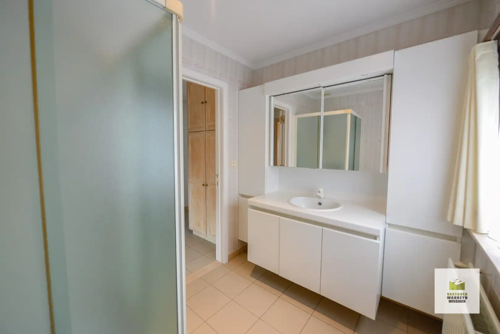 Uitbreidbare gelijkvloerse woning met grote garage op 1303m2 foto 15