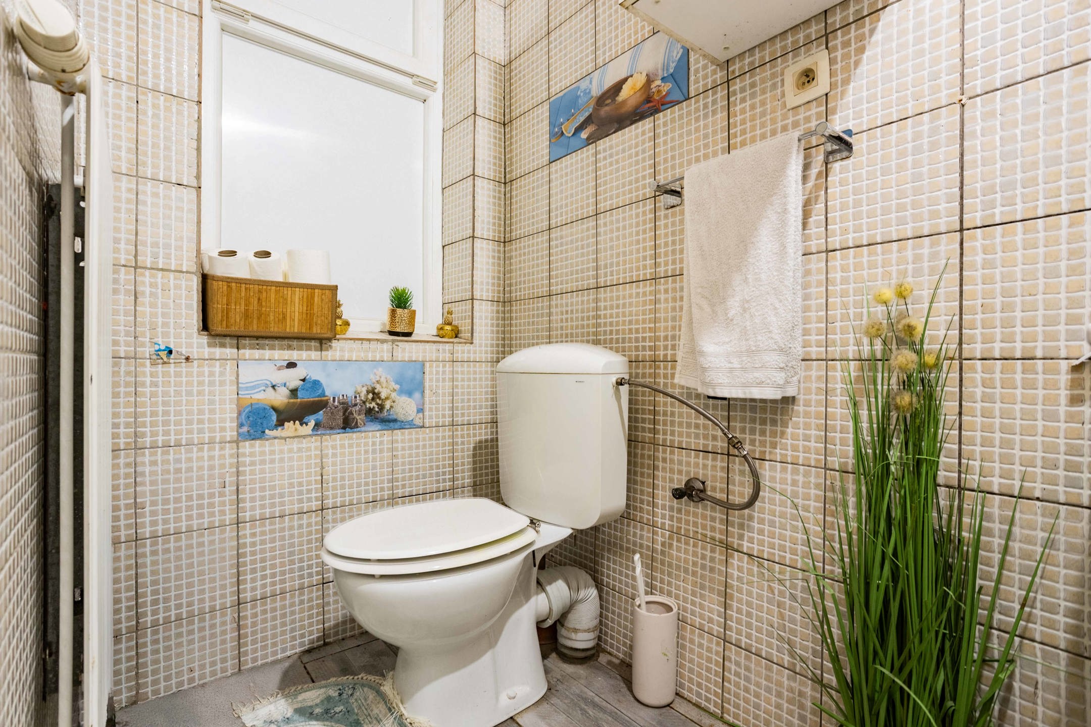 Goed gelegen 3-gevel woning met garage. foto 9