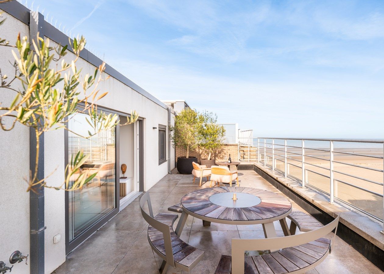 Exceptionele Penthouse met zeezicht in Oostduinkerke  foto 14