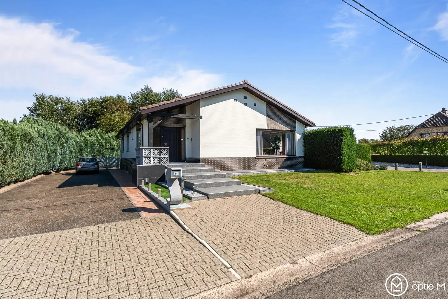 Ruime en instapklare woning te koop in Spalbeek, Hasselt foto {{pictureIndex}}