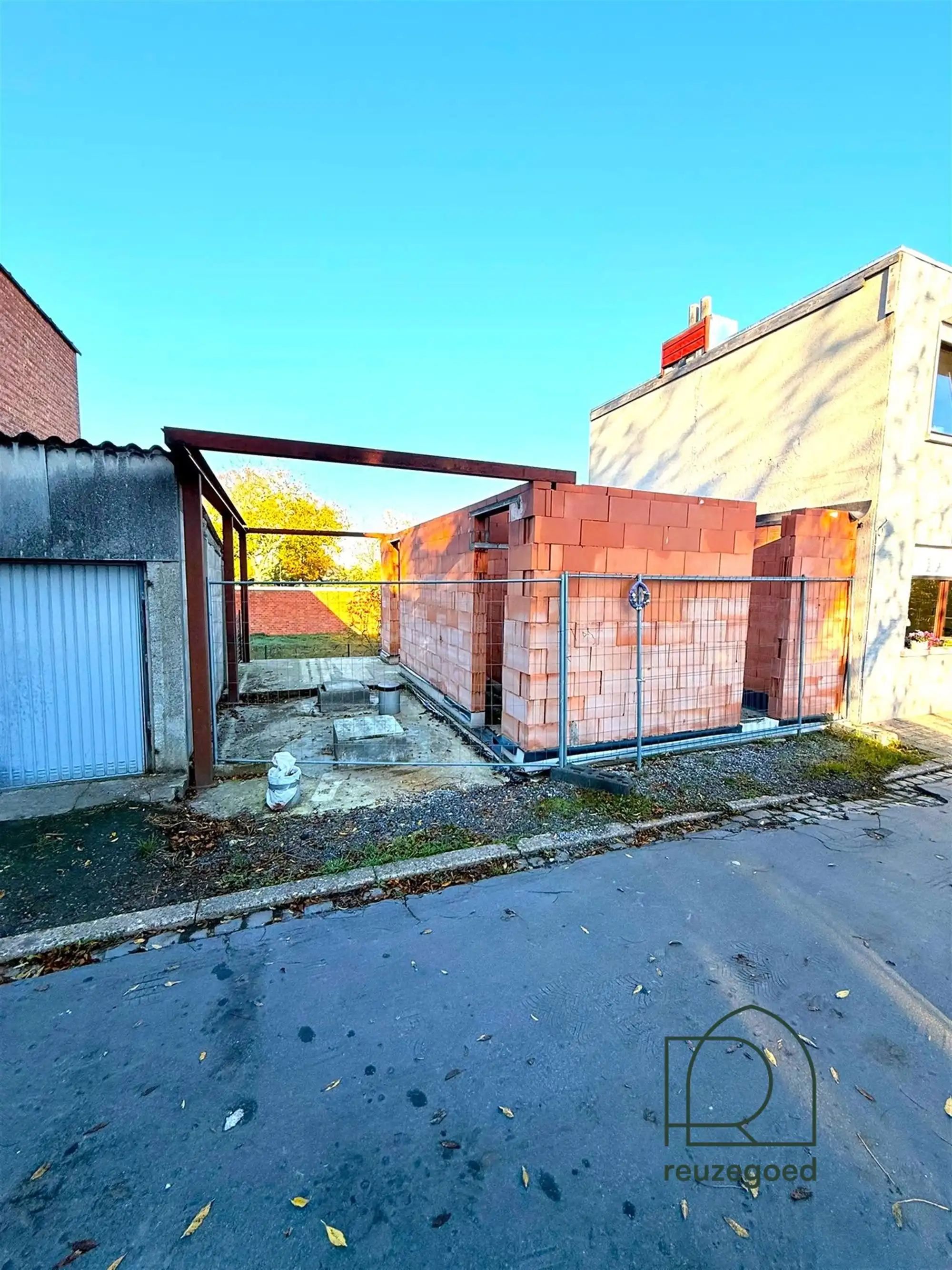 Unieke bouwkans in rustige zijstraat ruwbouw deels voltooid foto 3