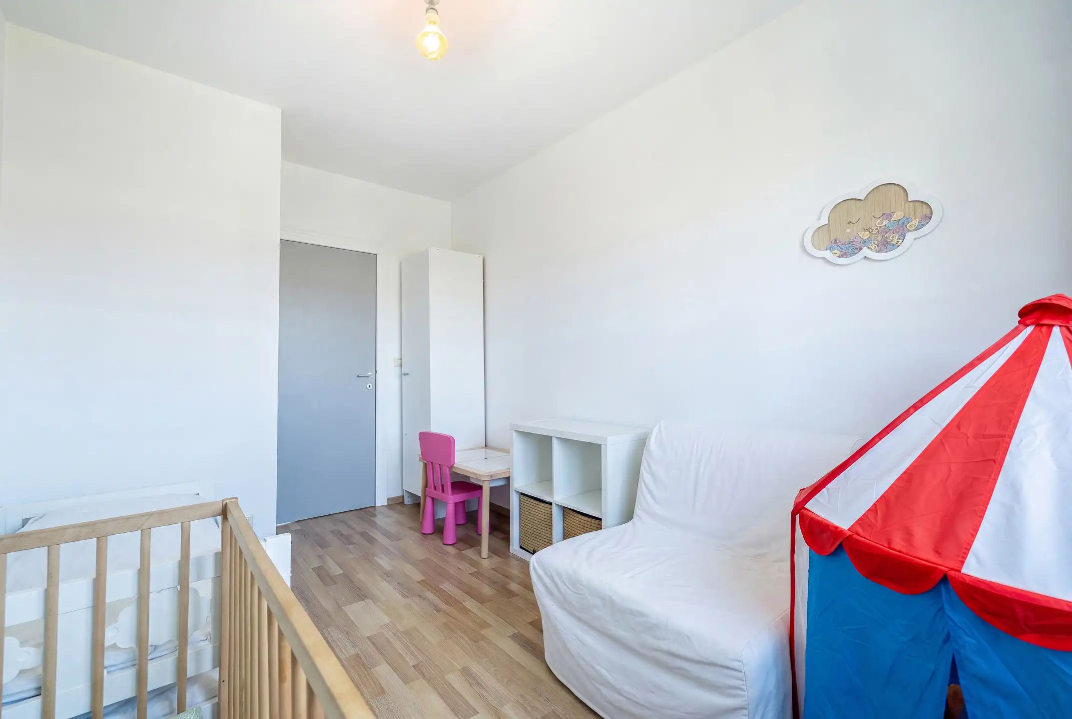 Appartement met 2 slaapkamers + Parking foto 12