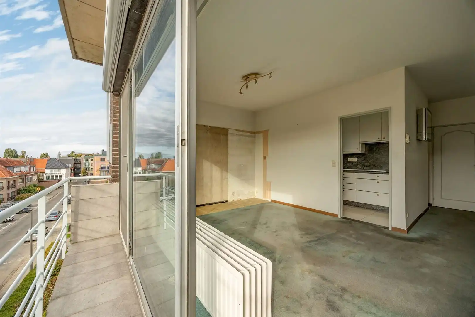 Op te frissen 3-slaapkamerappartement met lift en kelderberging  foto 8