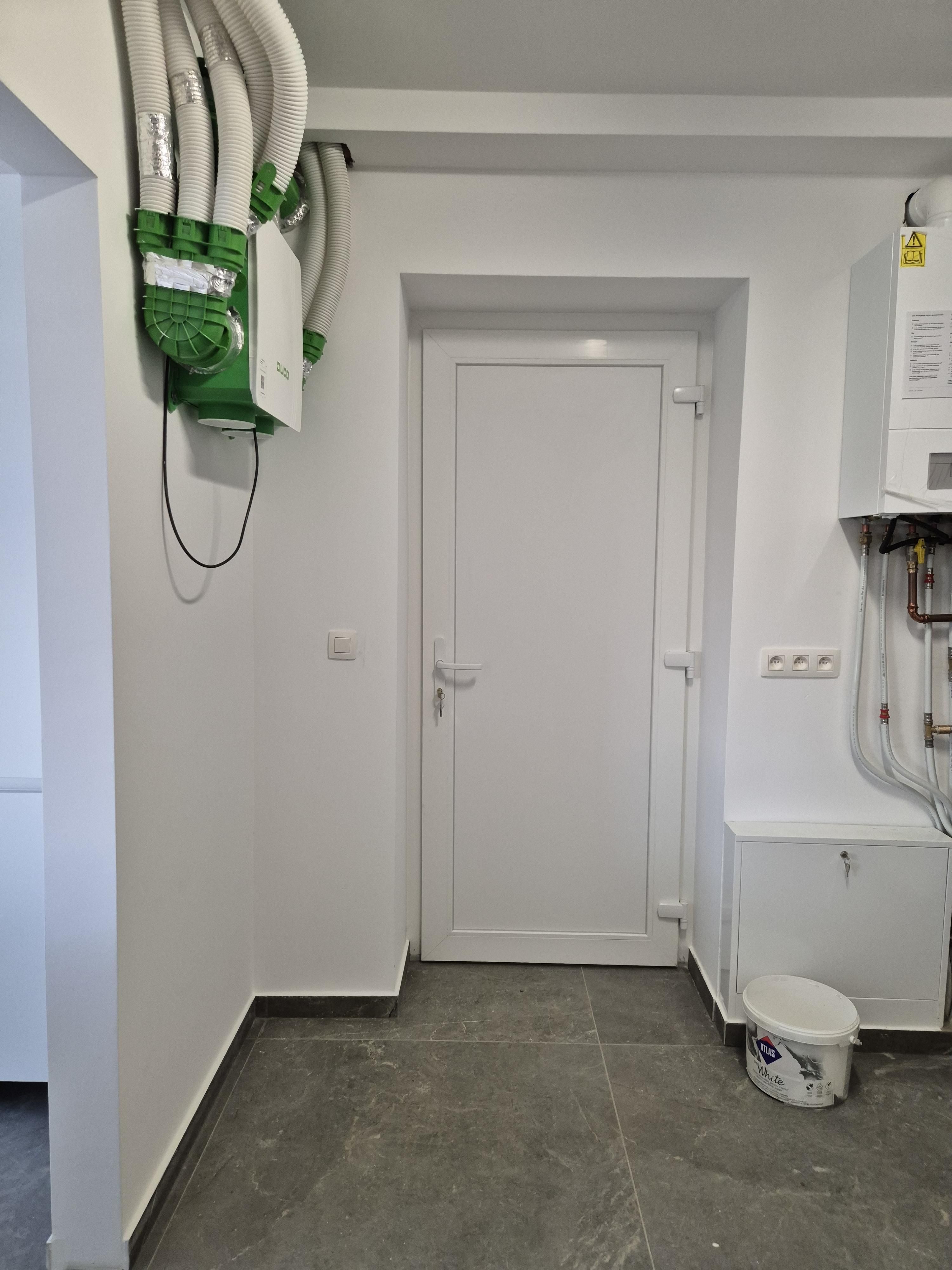 Leuke gerenoveerde woning met 4 slaapkamers en tuin foto 12