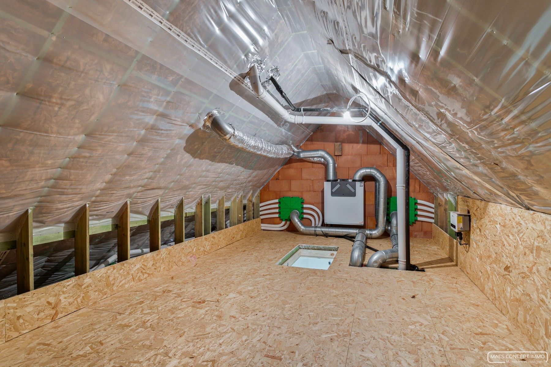 Rustig gelegen halfopen nieuwbouwwoning te huur in Moen (Zwevegem) foto 14