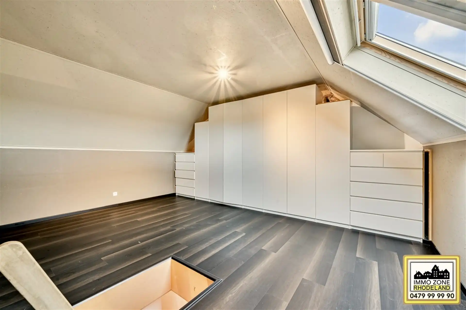 Prachtige instapklare woning met 4 slpks, garage en tuin foto 23