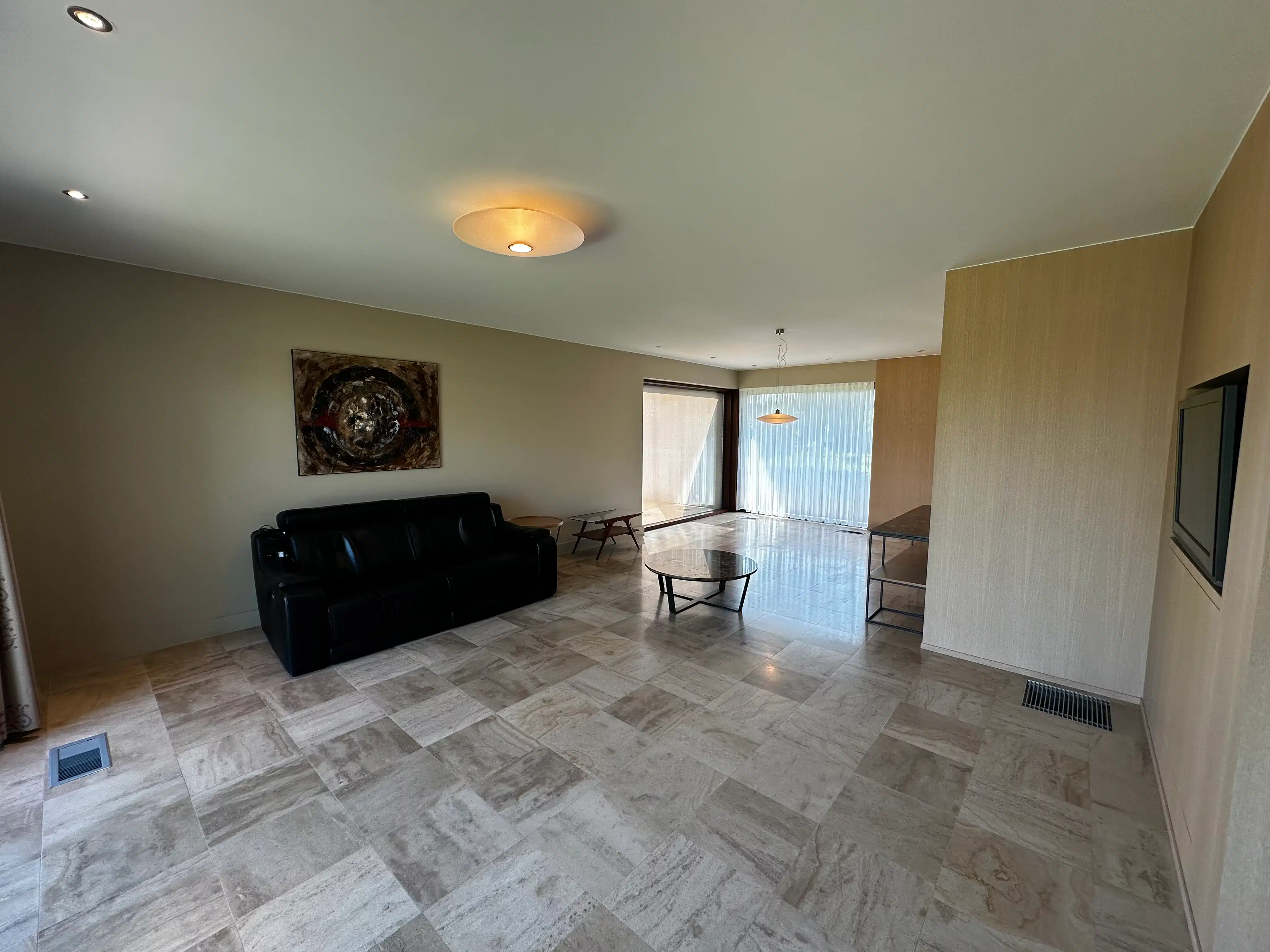Ruime en lichtrijke woning te huur in het rustige Knesselare foto 5