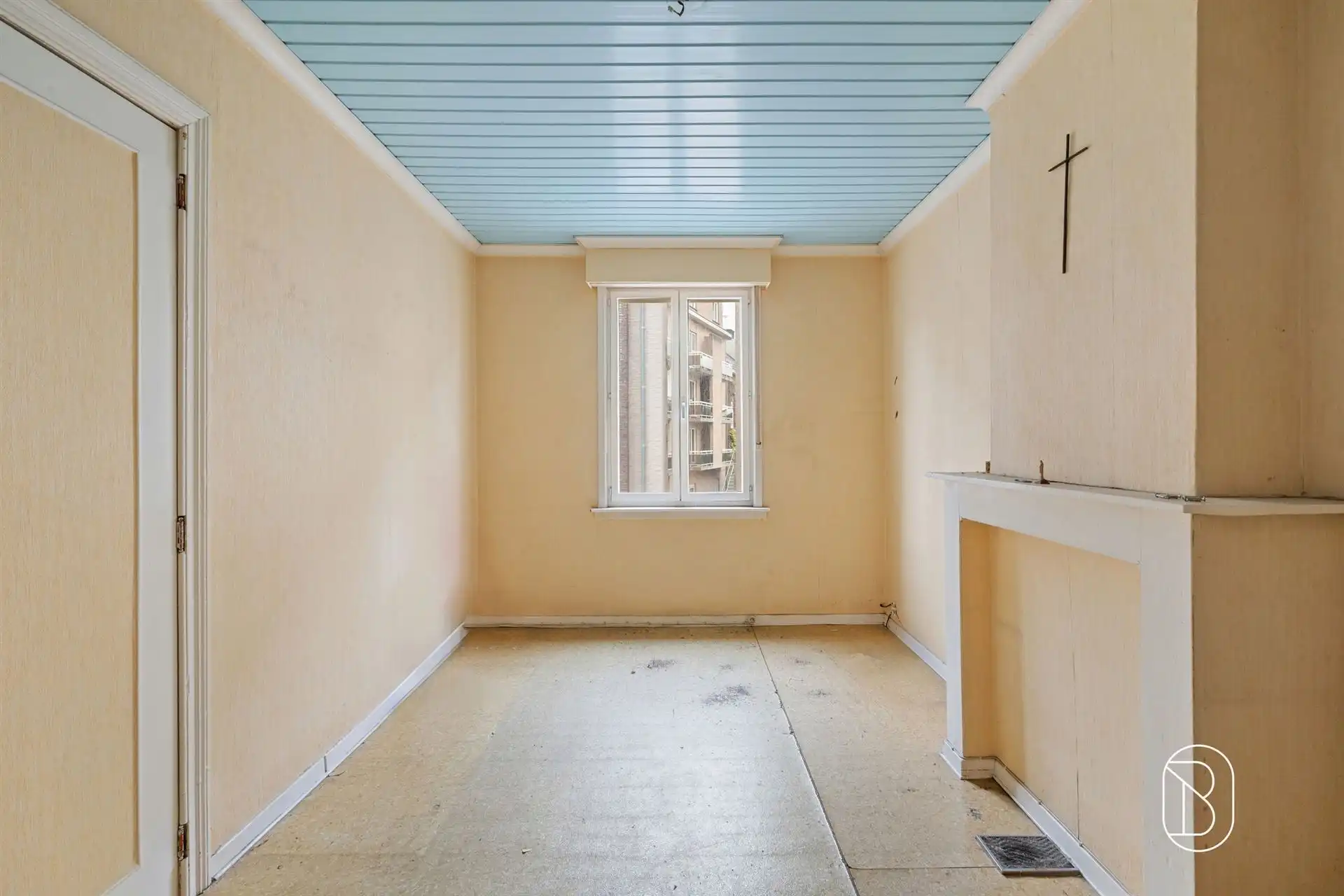 Goedgelegen degelijke woning met extra bouwgrond foto 9