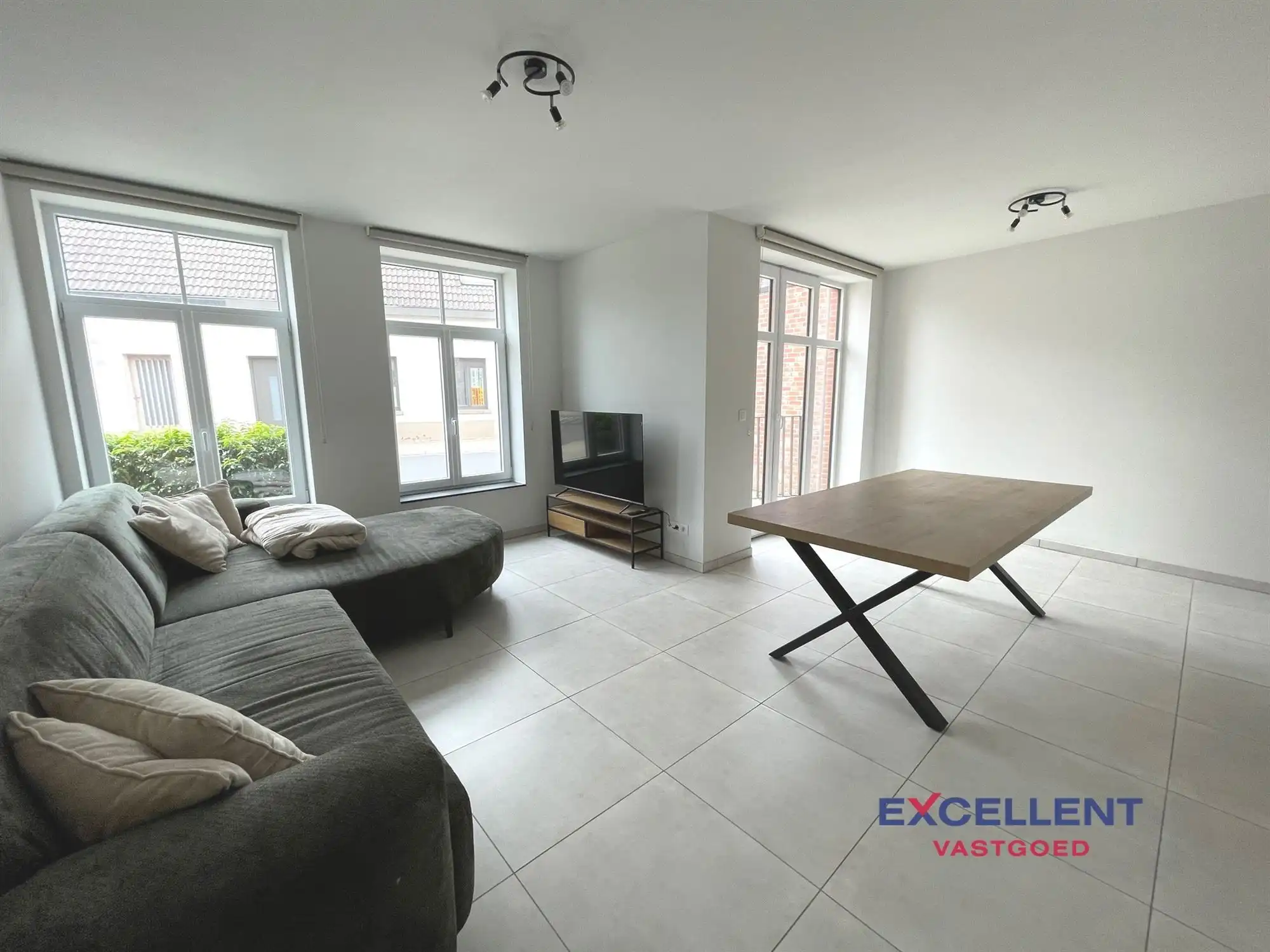 Nieuwbouw appartement met 1 slaapkamer en garage te huur in Vinkt (Deinze)! foto 2